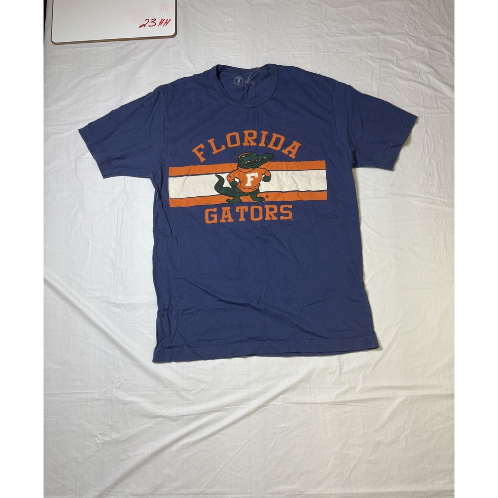 Mens short sleeve‎ Florida Gators tshirt, size Small